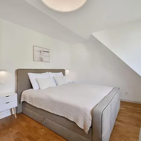 Goodliving I Serviced Apartament *